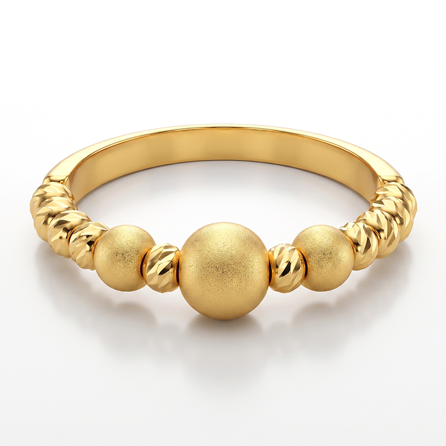 Dorika ring met geslepen en matte bolletjes