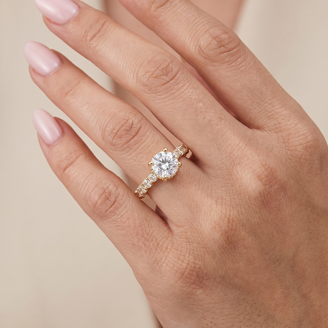14k gouden solitair ring met zirkonia pavé