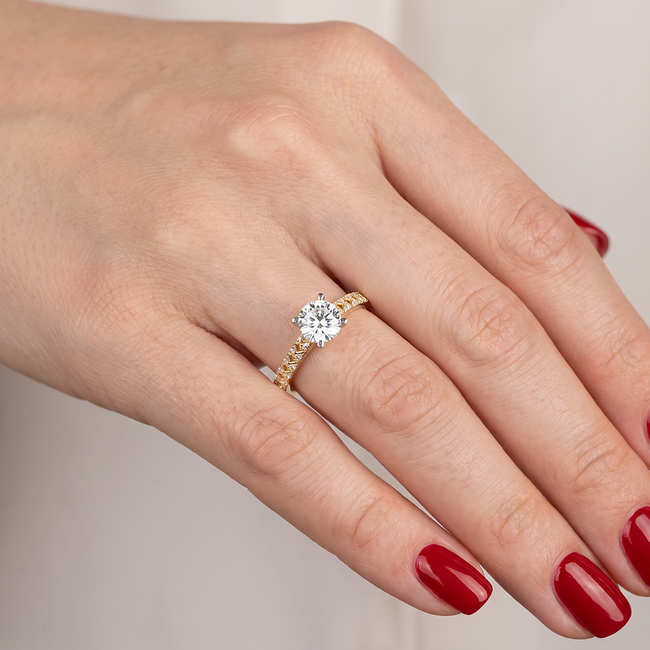 Gouden ring met Swarovski en filigraan band
