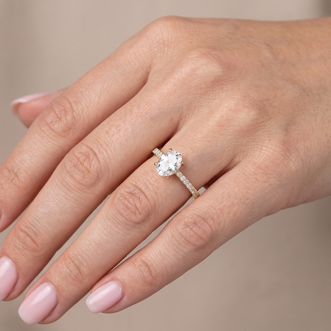 Gouden ring met Swarovski en pavé band
