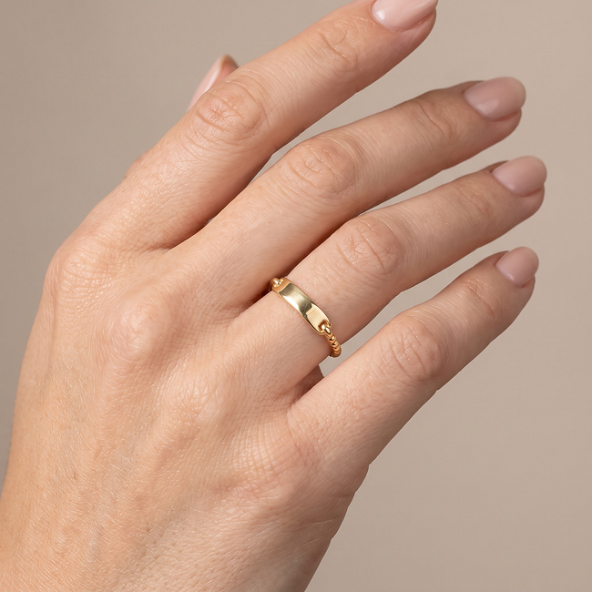 Gouden Graveer Ring met Design