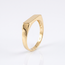 Gouden zegelring met modern design