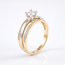 Gouden solitaire ring met dubbele band
