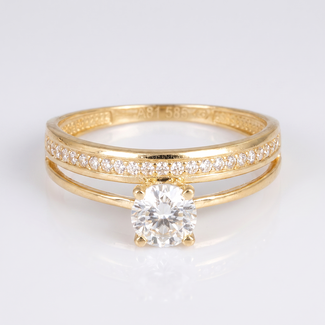 Gouden ring met zirkonia stenen