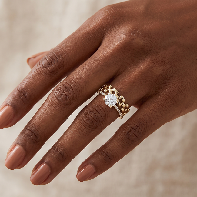 Luxe gouden Schakel Ring met Grote Zirkonia Steen