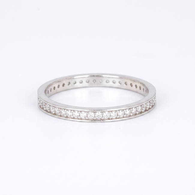 Slanke Witgouden Eternity Ring met Zirkonia Rij