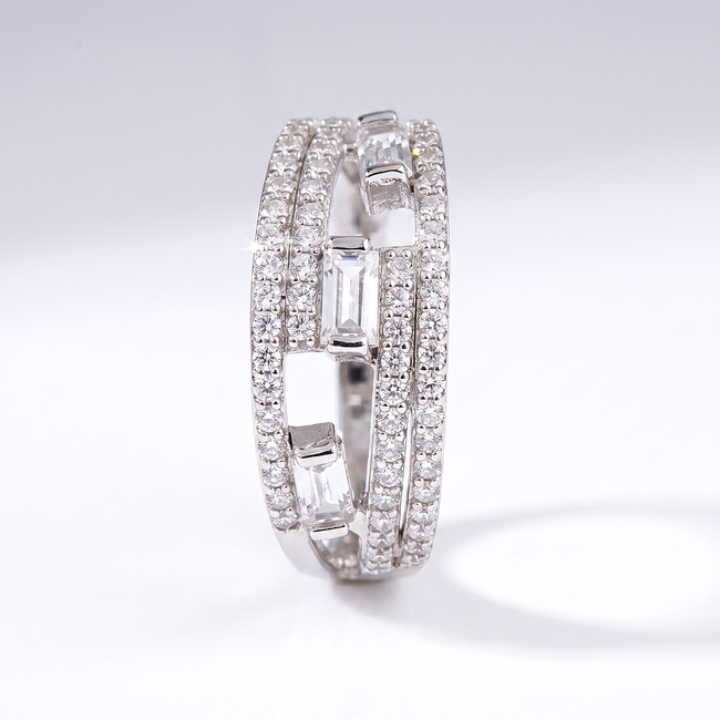 Dubbele gouden Ring met Baguette en Pavé Zirkonia