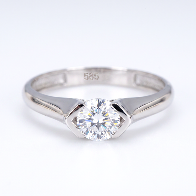 Gouden solitaire ring met zirkonia steen