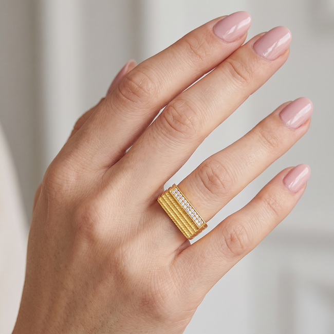 14 karaat gouden zegelring met zirkonia