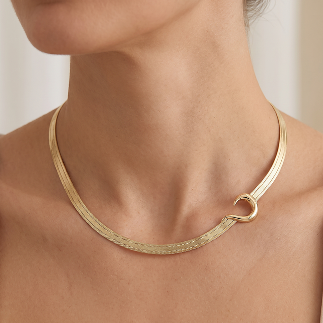 14 karaat Hasır ketting met curve sluiting