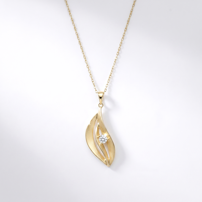 Gouden collier met stijlvorm hanger