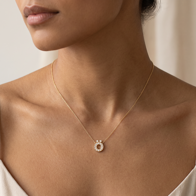 Persoonlijk gouden initialen collier met Ö hanger