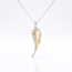 Gouden collier met vleugelhanger en zirkonia