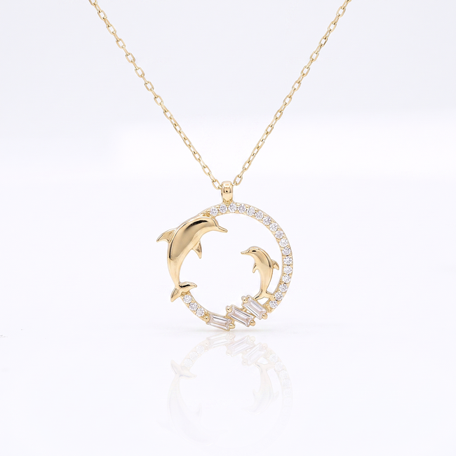 Gouden collier met dolfijnen in cirkel