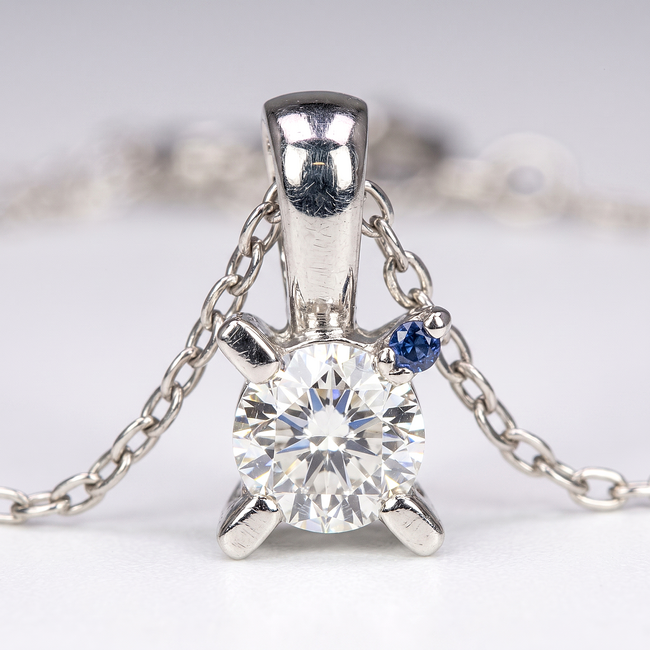 Witgouden ketting met solitaire diamant 0,25 ct