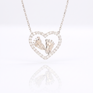 Witgouden Hart Ketting met Babyvoetjes