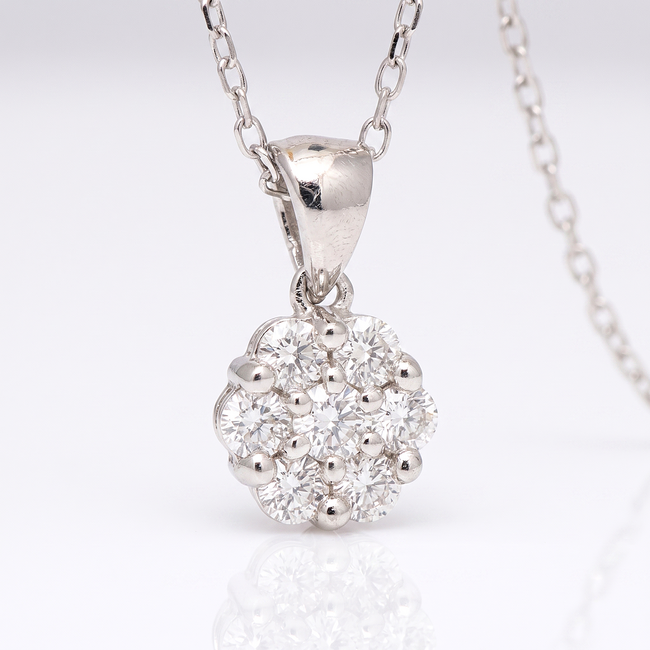 Witgouden cluster collier 0,21 ct diamant