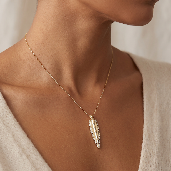 Gouden collier met druppelhanger en zirkonia