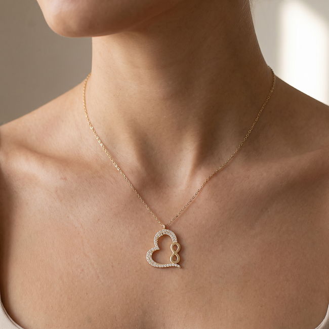 14k gouden hart collier met infinity detail