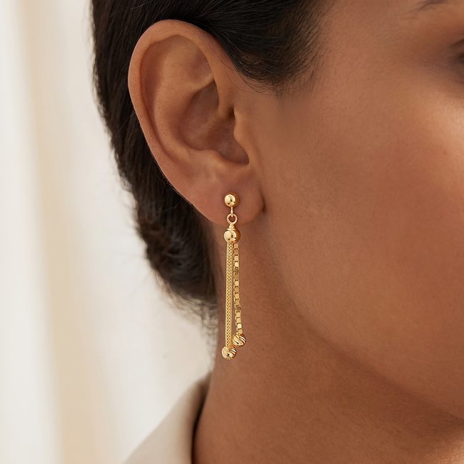 Dorika oorbellen met hangende details