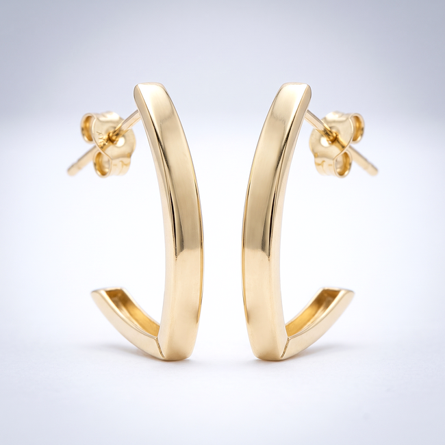 Gouden halve oorringen met strak design