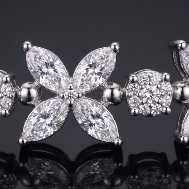 diamanten collier met 5.55 ct natuurlijke diamanten