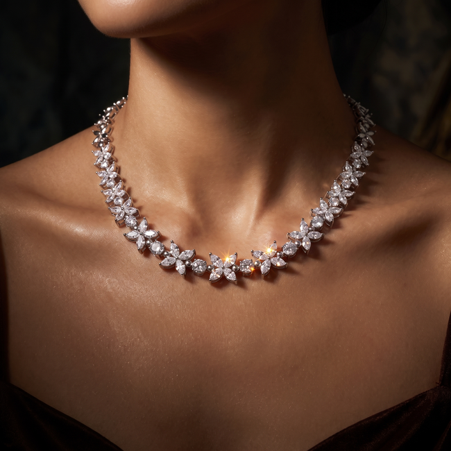 diamanten collier met 5.55 ct natuurlijke diamanten