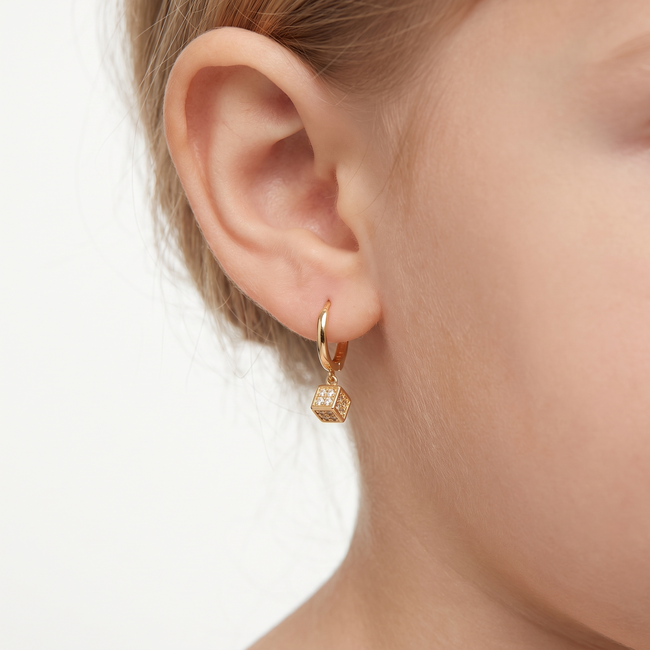 Gouden mini creolen met zirkonia kubus, 8,8 mm