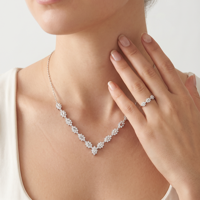 Sieradenset witgoud marquise ketting en ring