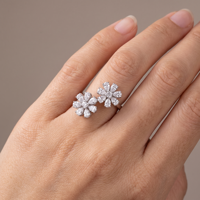 14 Karaat Witgouden Ring, Lab Diamanten Bloemencluster, 1.04 ct,