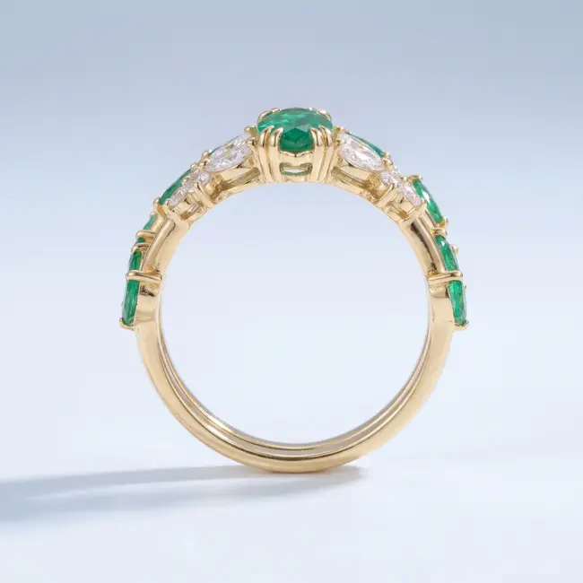 14 Karaat Gouden Ring  met Natuurlijke Smaragd en Diamant