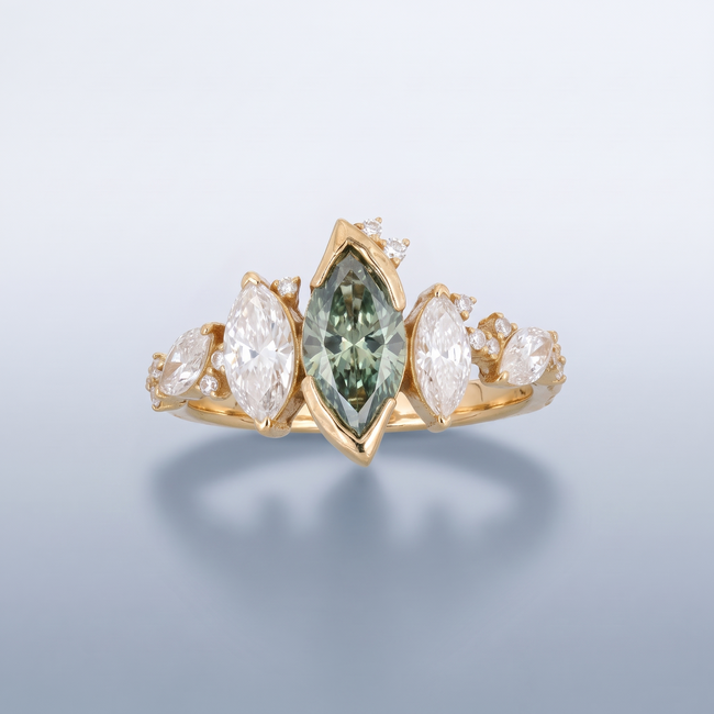 Gouden Ring maat 17 met Groene Lab Diamant en Witte Marquise Diamanten