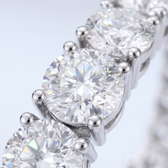 Grote Tennisarmband met Lab Diamanten in Witgoud 10.86 ct