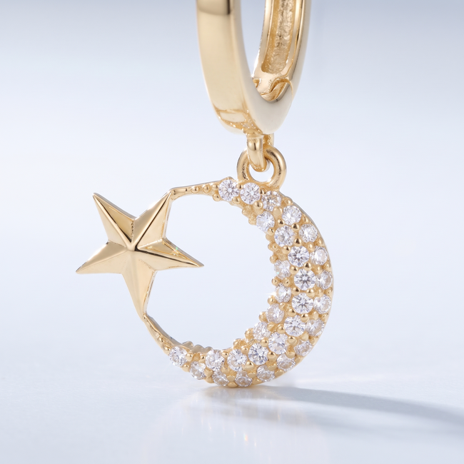 Gouden Creolen 14 Karaat met Gouden Ster en Zirkonia Maansikkel, 9,7 mm