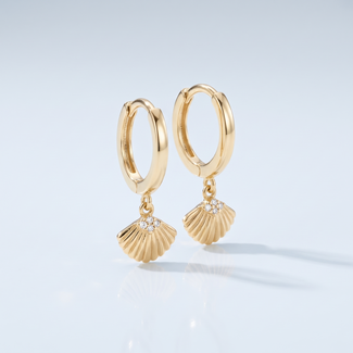 Gouden Creolen met Schelp Hanger