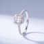 14 Karaat Witgouden Halo Ring met Baguette Diamant