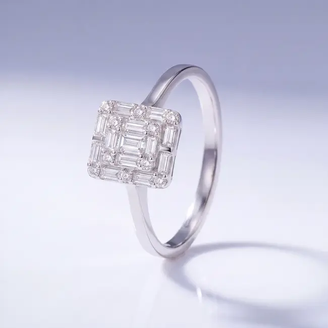 14 Karaat Witgouden Emerald Cut Ring Baguette Diamant