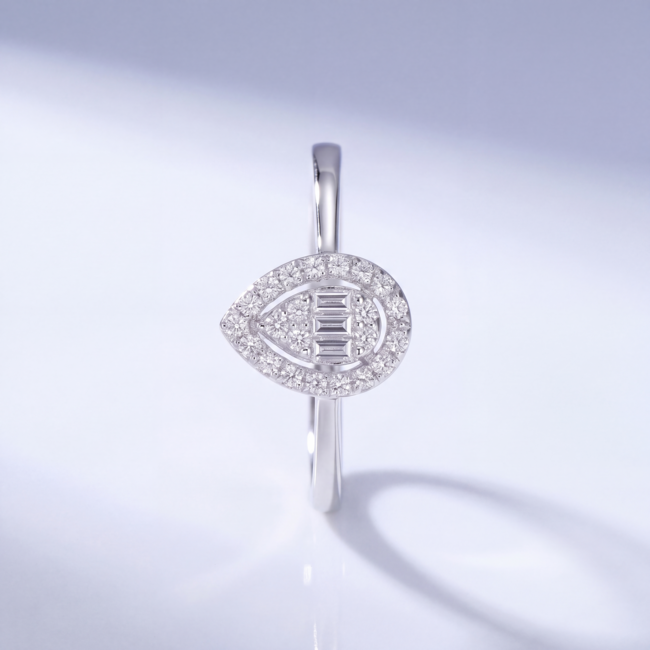 14 Karaat Witgouden Druppel Ring met Baguette Diamant