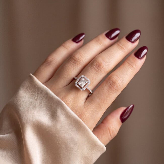 14 Karaat Witgouden Vierkante Ring Baguette Diamant