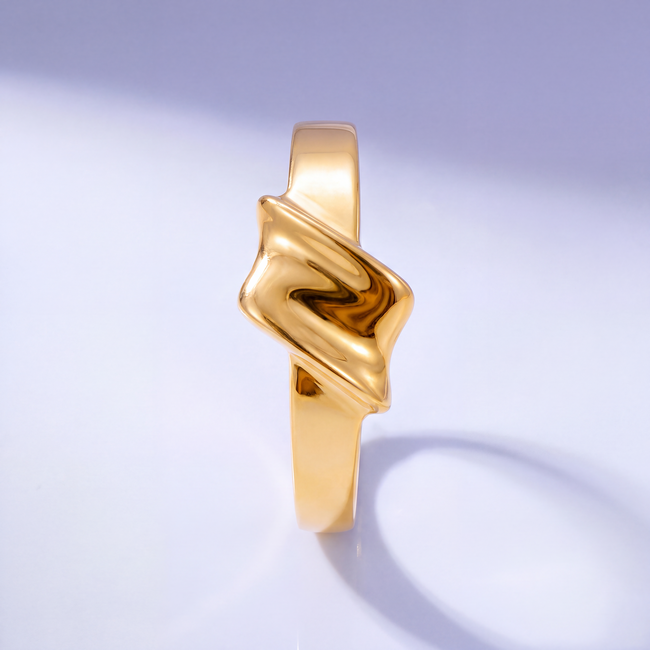 Roodgouden statement ring 22 karaat met kussenmotief