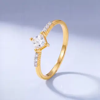 22 karaat roodgouden princess cut ring met zirkonia