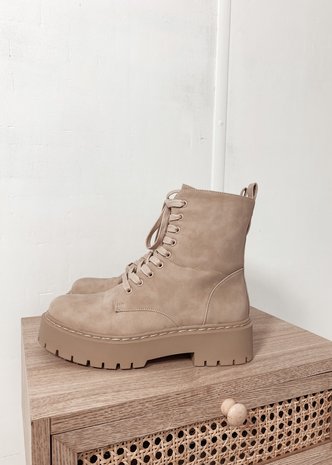 YARA BOOTS BEIGE YARA BOOTS BEIGE