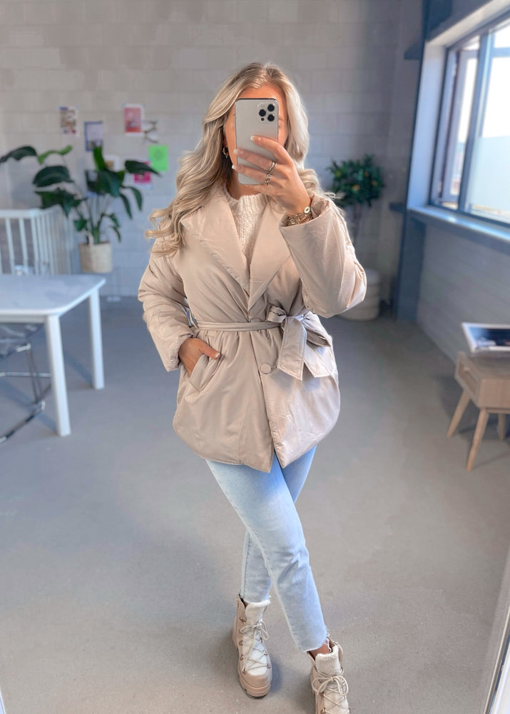 LEXI BELT JACKET BEIGE LEXI BELT JACKET BEIGE
