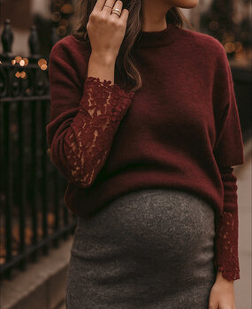 lace sleeve knit ♡ bordeaux