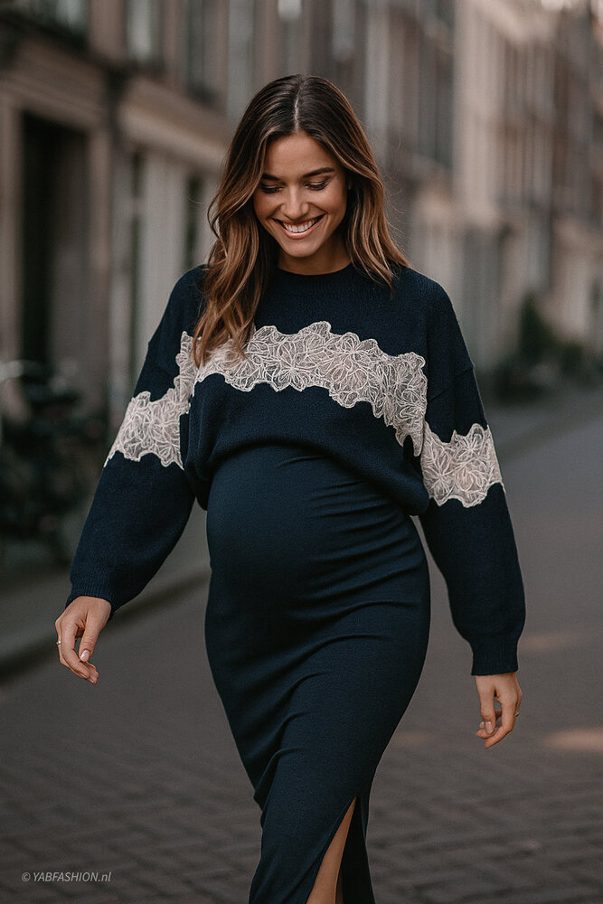 WHITE LACE SWEATER DARK BLUE WHITE LACE SWEATER DARK BLUE