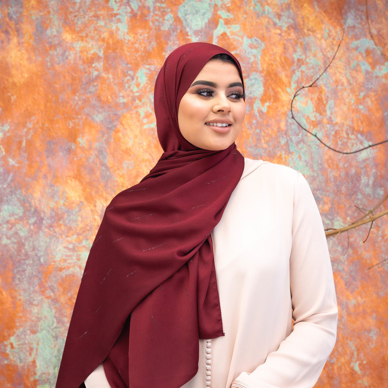 Hijab Indra Blood Red