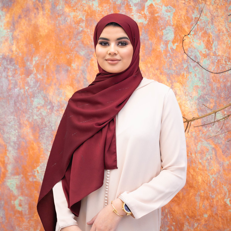 Hijab Indra Blood Red