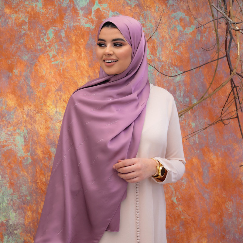 Hijab Indra Pale Violet Red