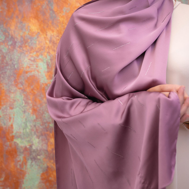 Hijab Indra Pale Violet Red