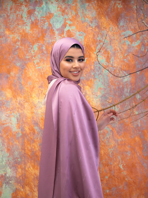 Hijab Indra Magenta